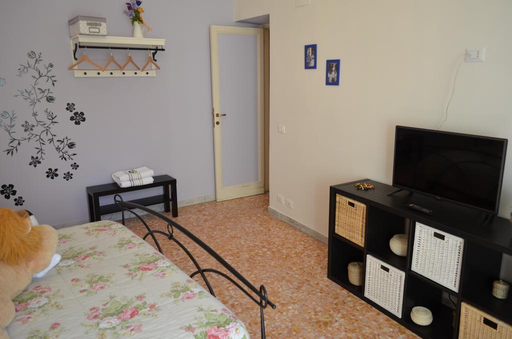 Holiday Home Zia Gina روما الغرفة الصورة